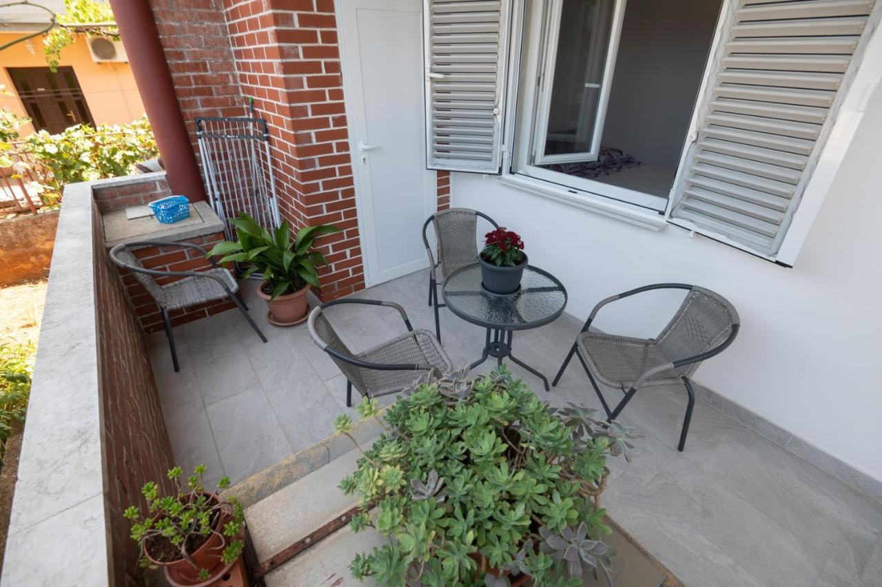 Modern Apartment Edda - Quiet Area - Close To Old Town And Beaches Zára Kültér fotó